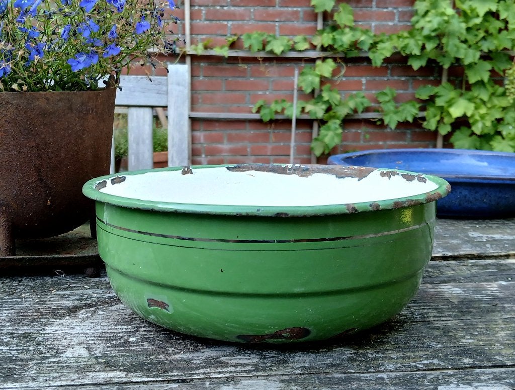 Brocante emaille schaal - reseda-groen - gebruikssporen, Ophalen of Verzenden