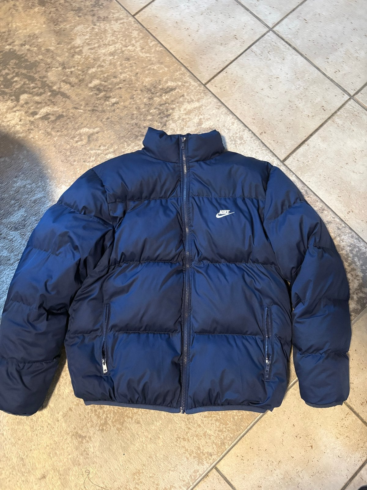 Nike Puffer Jacket - Donkerblauw, Kleding | Heren, Ophalen of Verzenden, Zo goed als nieuw, Maat 48/50 (M), Blauw