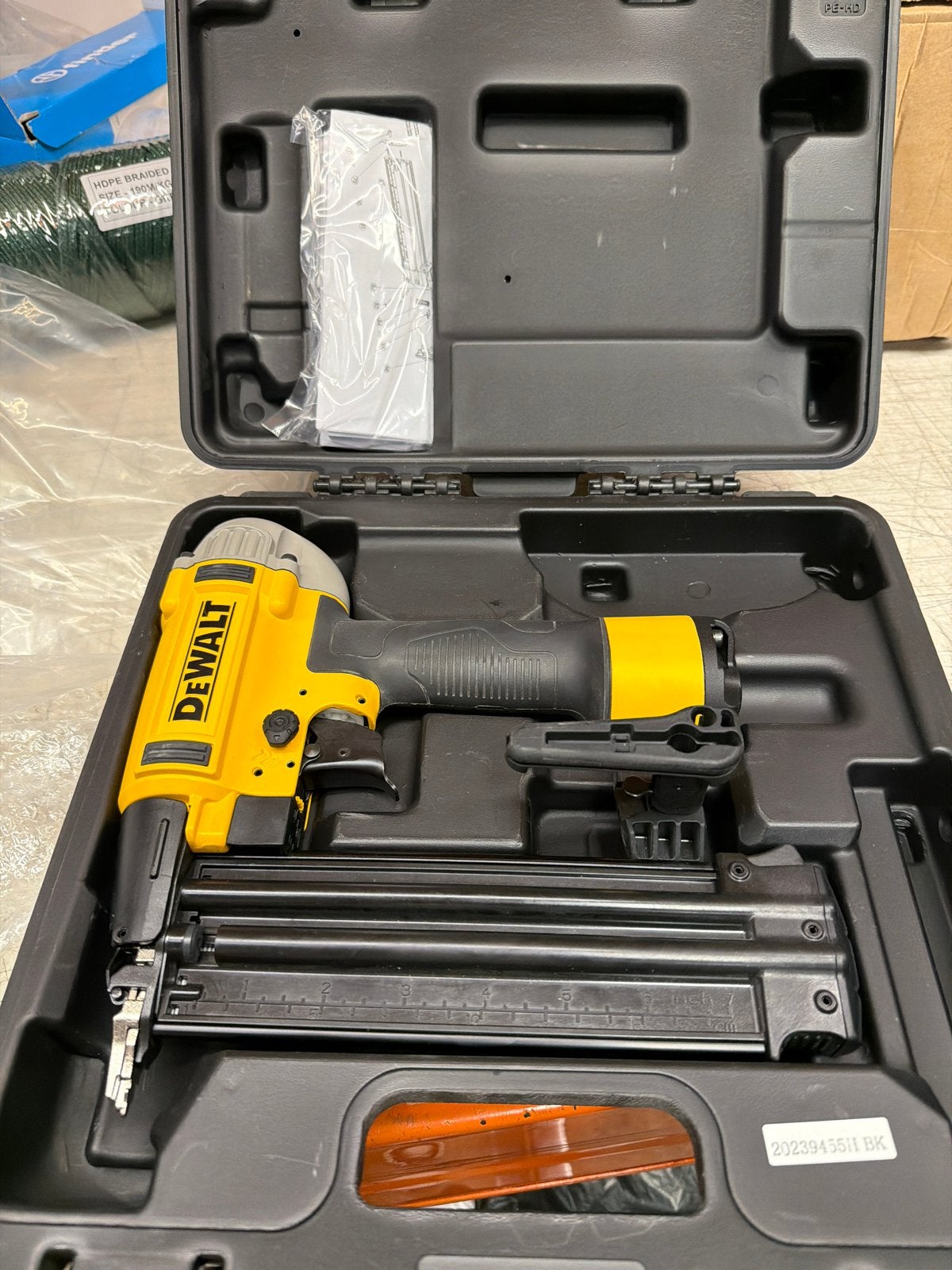 DeWalt Tacker/Nietmachine in koffer, Gebruikt, Ophalen of Verzenden, Nvt, Nvt