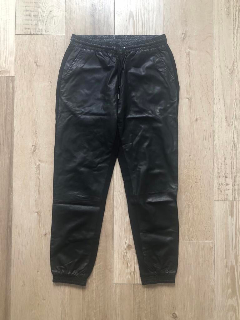 Only zwarte loose fit broek - maat 38, Maat 38/40 (M), Zwart, Ophalen of Verzenden, Zo goed als nieuw