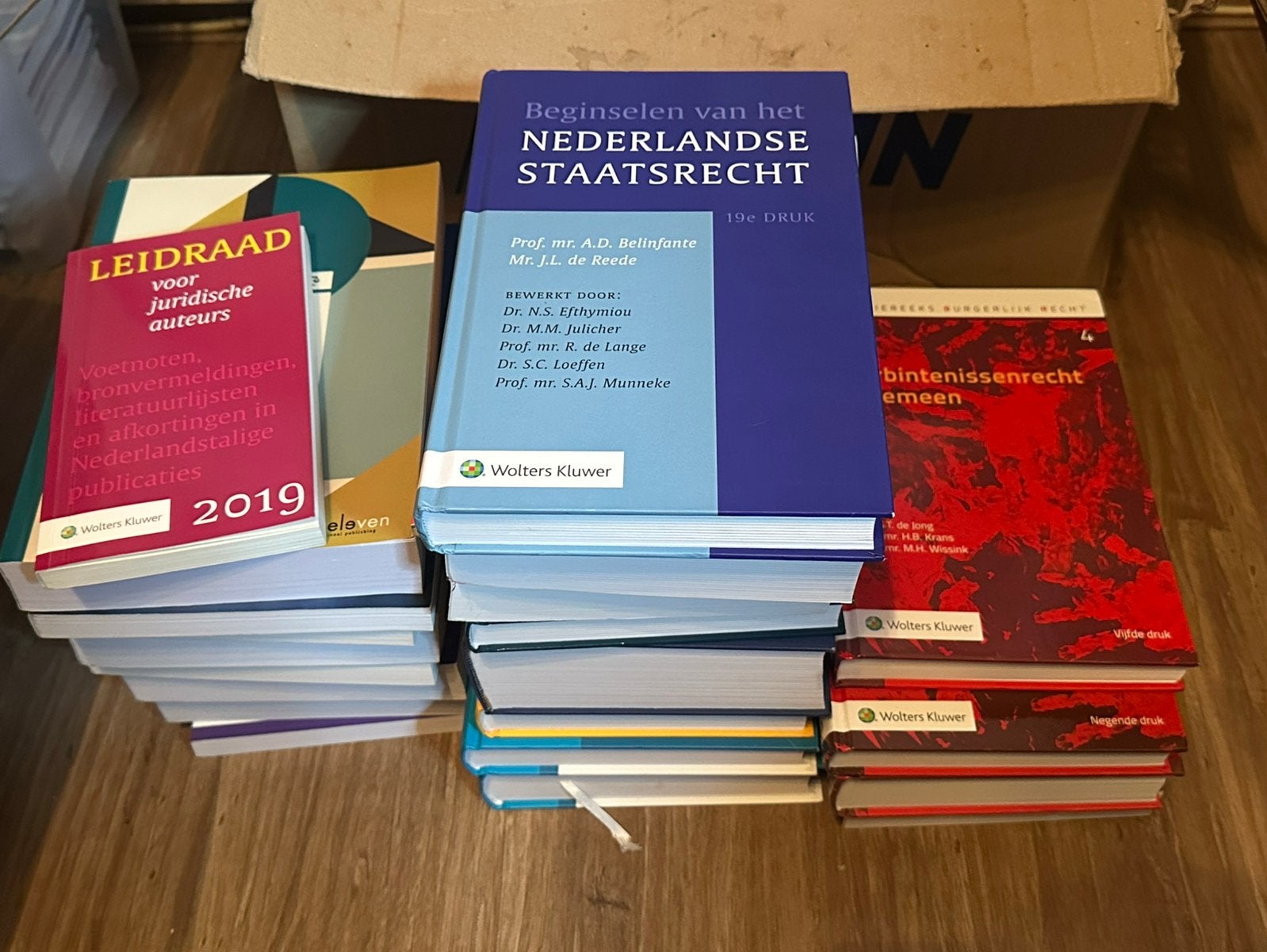 BOEKEN RECHTEN RECHTSGELEERDHEID GOEDKOOP, Ophalen, Zo goed als nieuw, School, Studie en Wetenschap