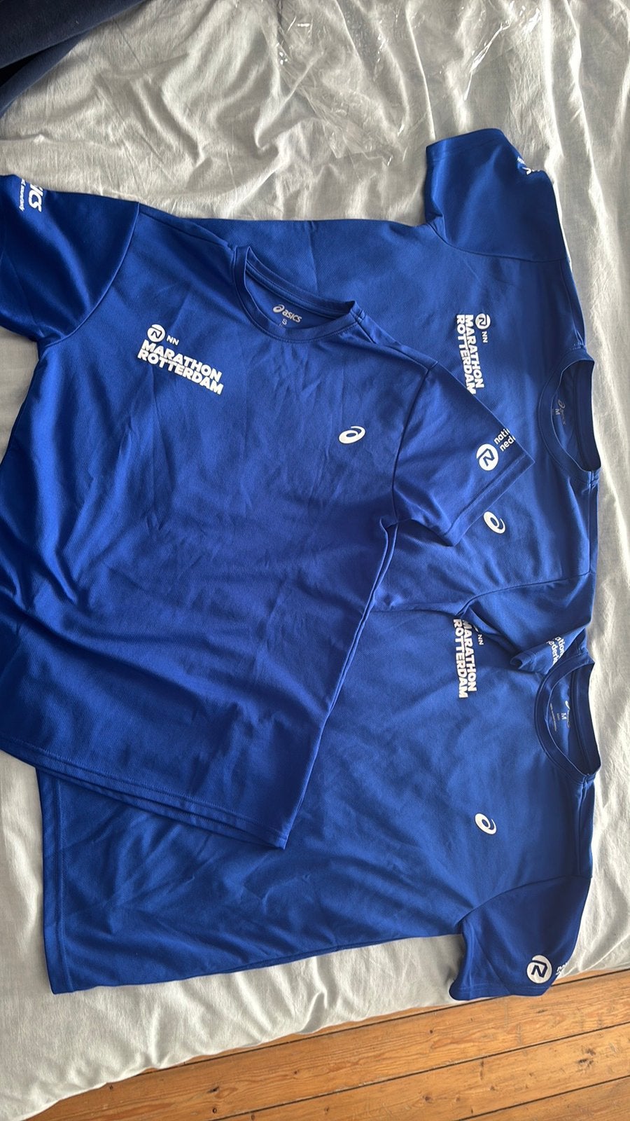 Rotterdam marathon 2026 maat m nieuw, Nieuw, Ophalen of Verzenden, Kleding, Hardlopen