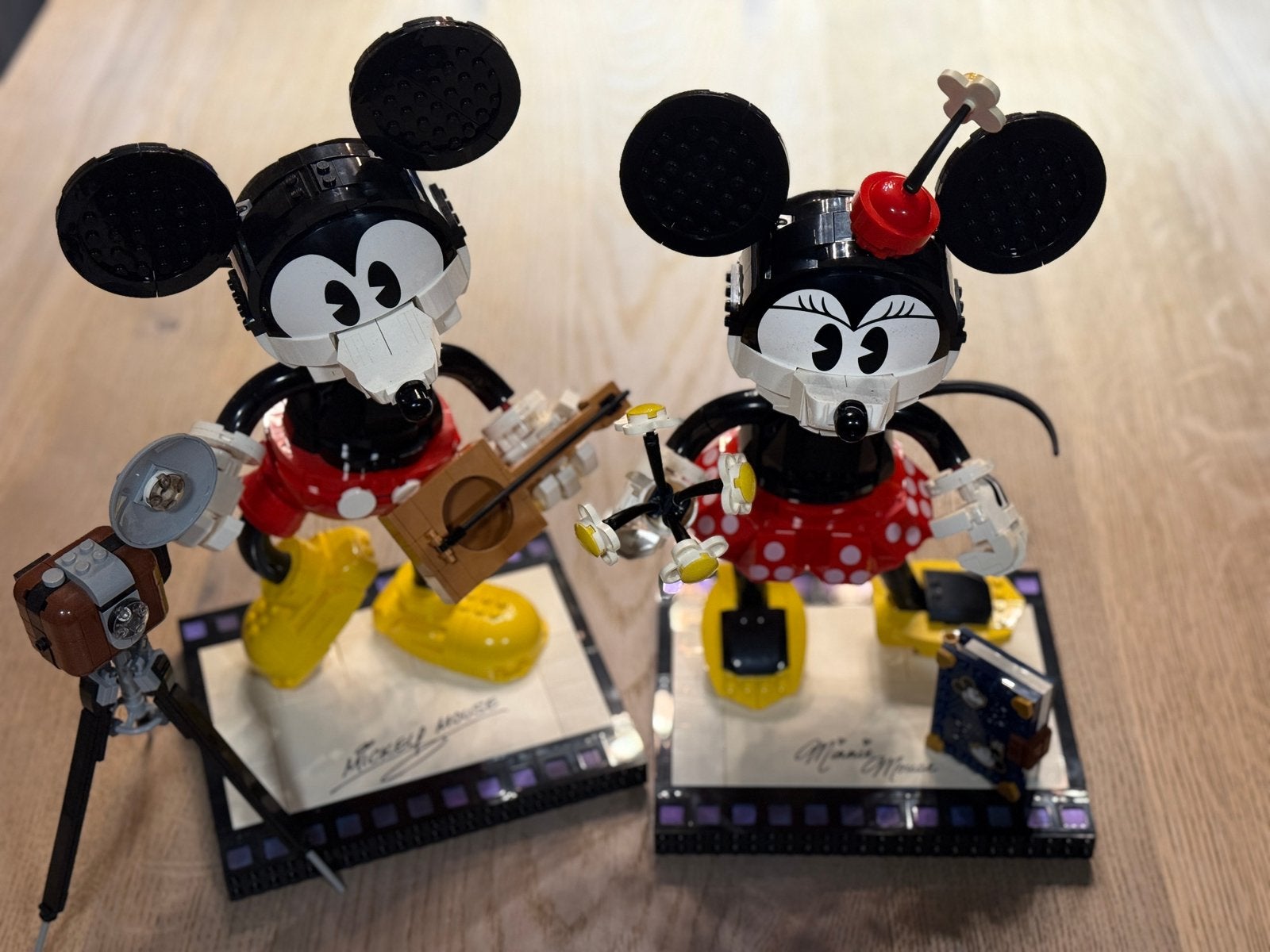 LEGO Disney 43179 Mickey Mouse & Minnie Mouse, Ophalen of Verzenden, Zo goed als nieuw