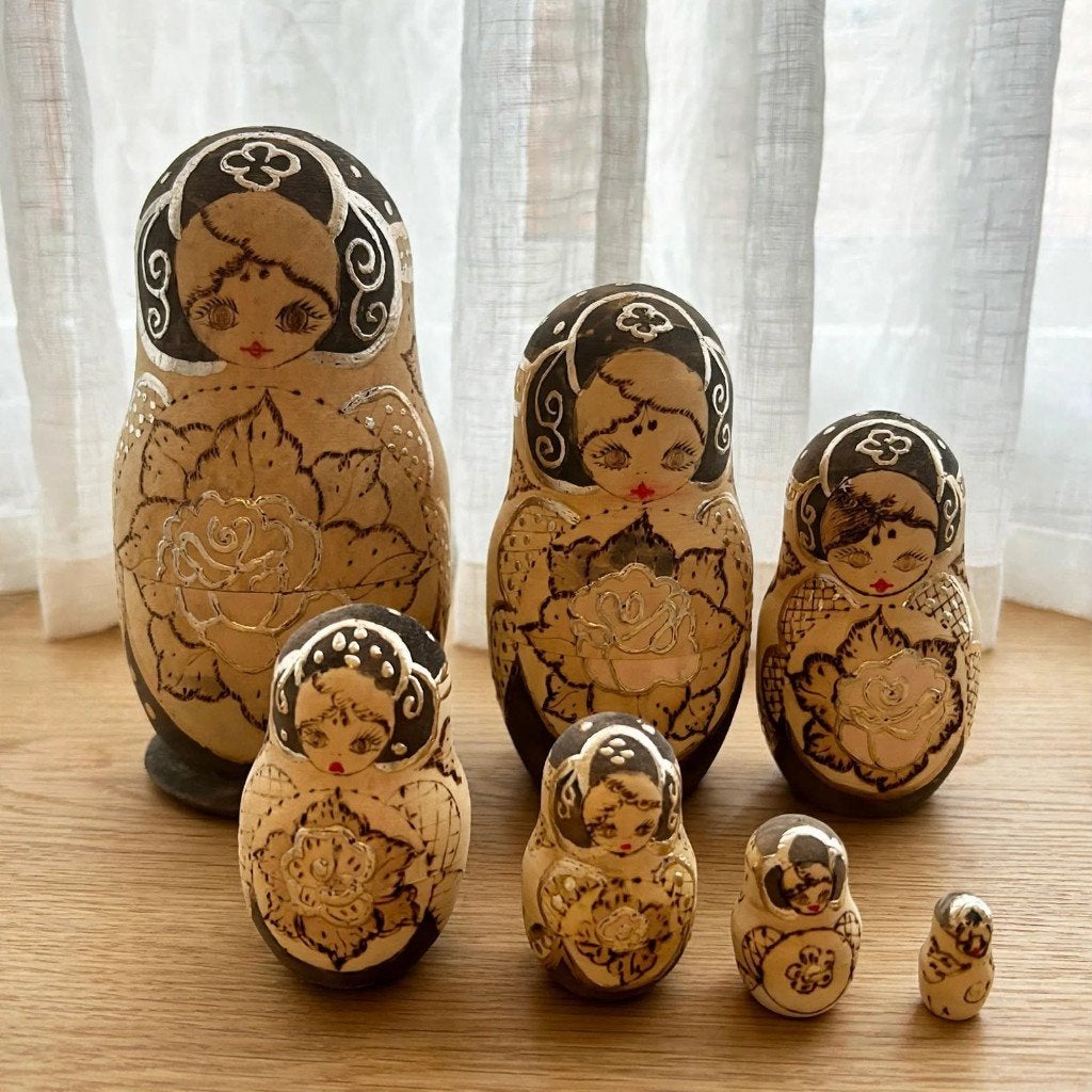 Vintage Matroesjka set 7-delig - Houten Babushka met Roos, Ophalen of Verzenden, Zo goed als nieuw