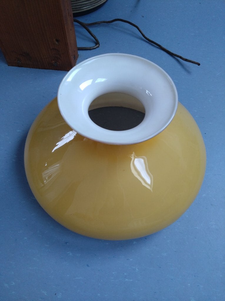 Vintage lampenkap geel glas 30x17cm, Geel, Rond, Ophalen of Verzenden, Zo goed als nieuw