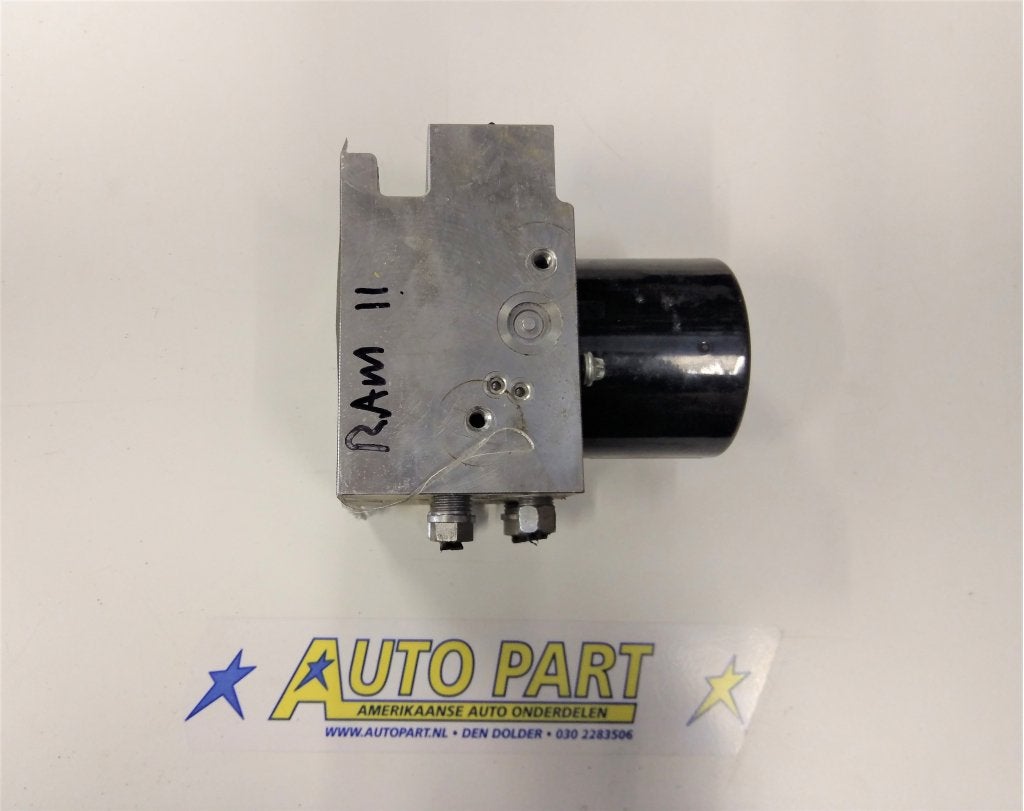 Dodge Ram 1500 ABS pomp 2011-2012, Gebruikt, PO Box 21-8004 | Auburn Hills, MI 48321-8004, Amerikaanse onderdelen, Ophalen of Verzenden