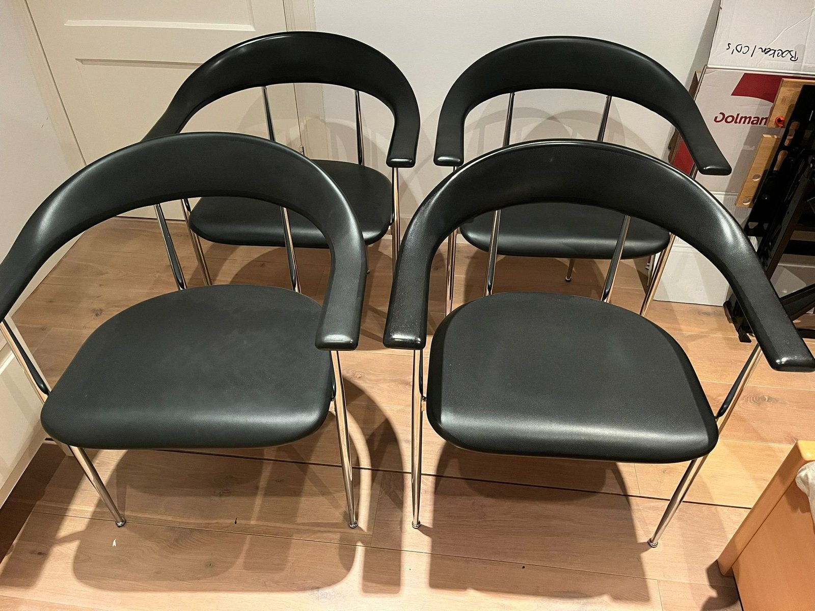 4 Fasem P40 stoelen, zwart, chroom, zeer goede staat, Ophalen