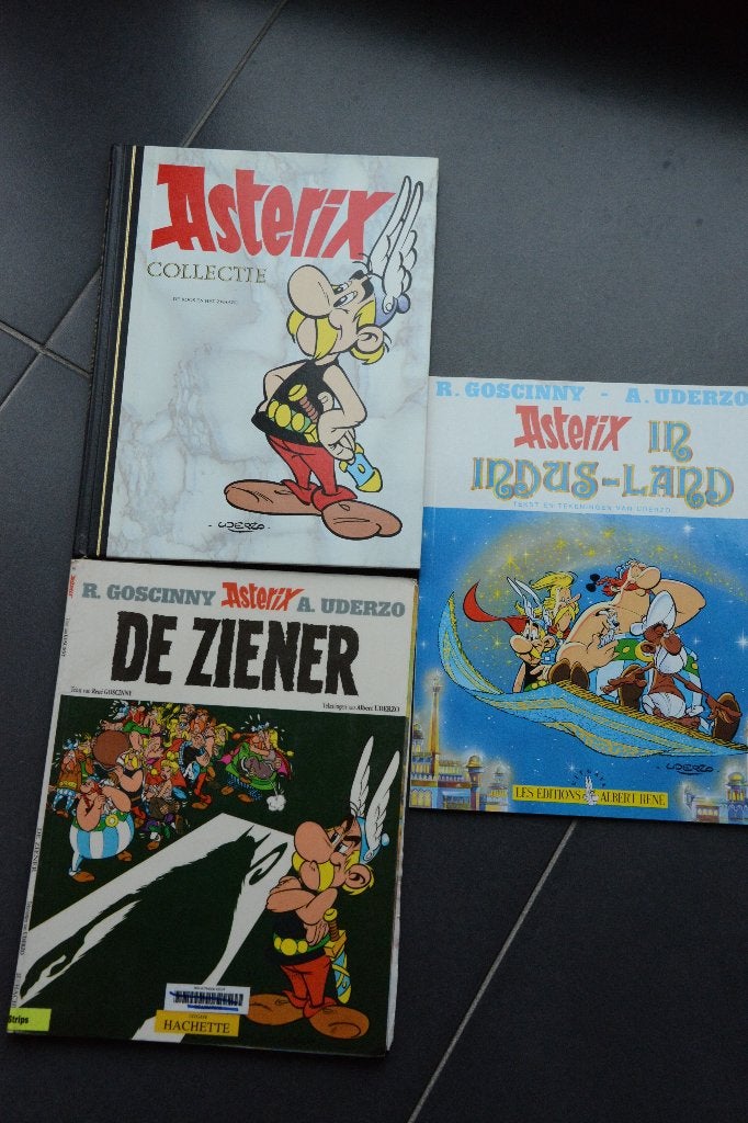 4 stripboeken "Asterix"., Meerdere stripboeken, Ophalen of Verzenden, Zo goed als nieuw, René Goscinny en tekenaar Albert Uderzo