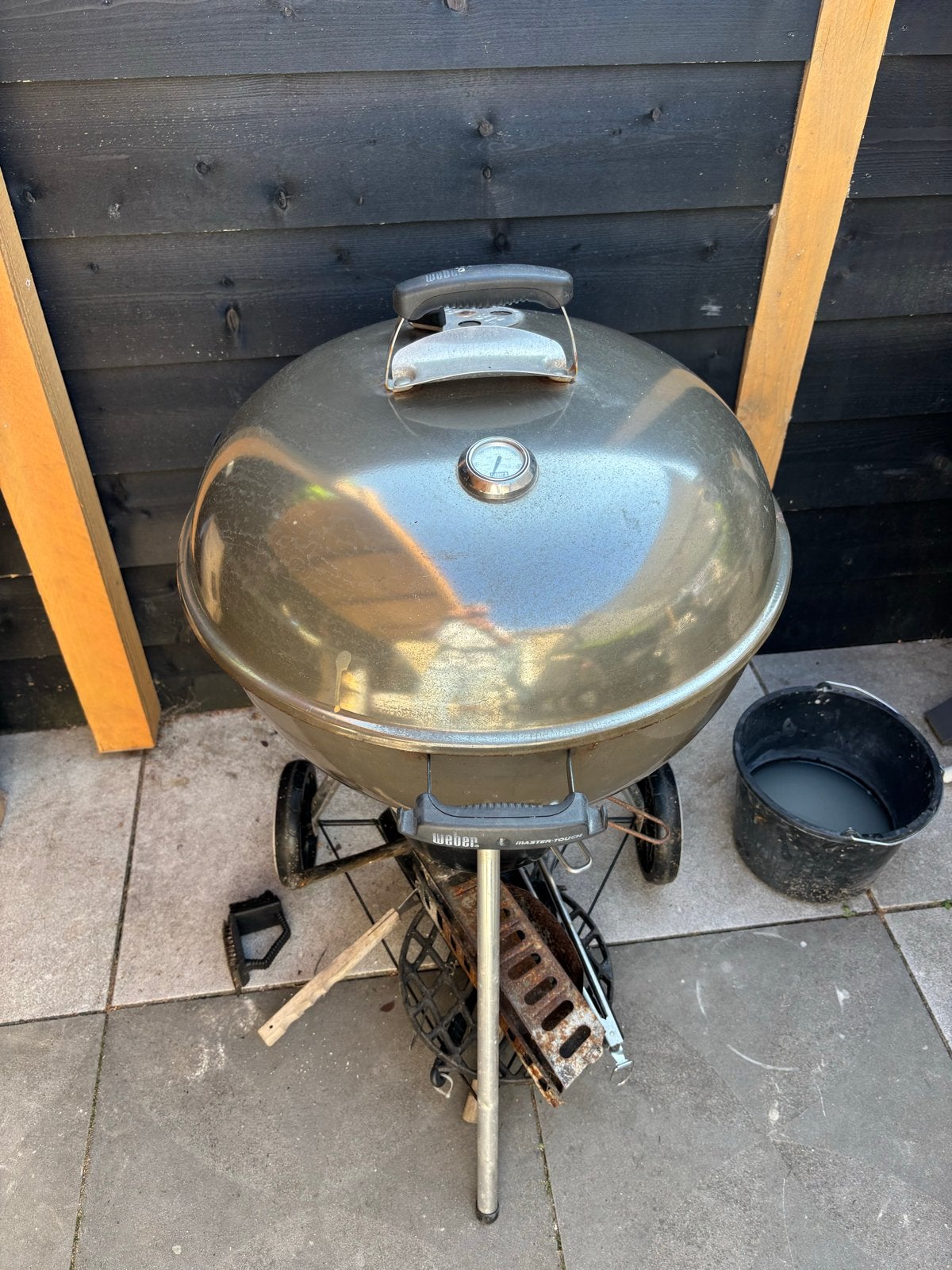 Weber Master-Touch GBS incl gietijzeren grill, Ophalen, Gebruikt