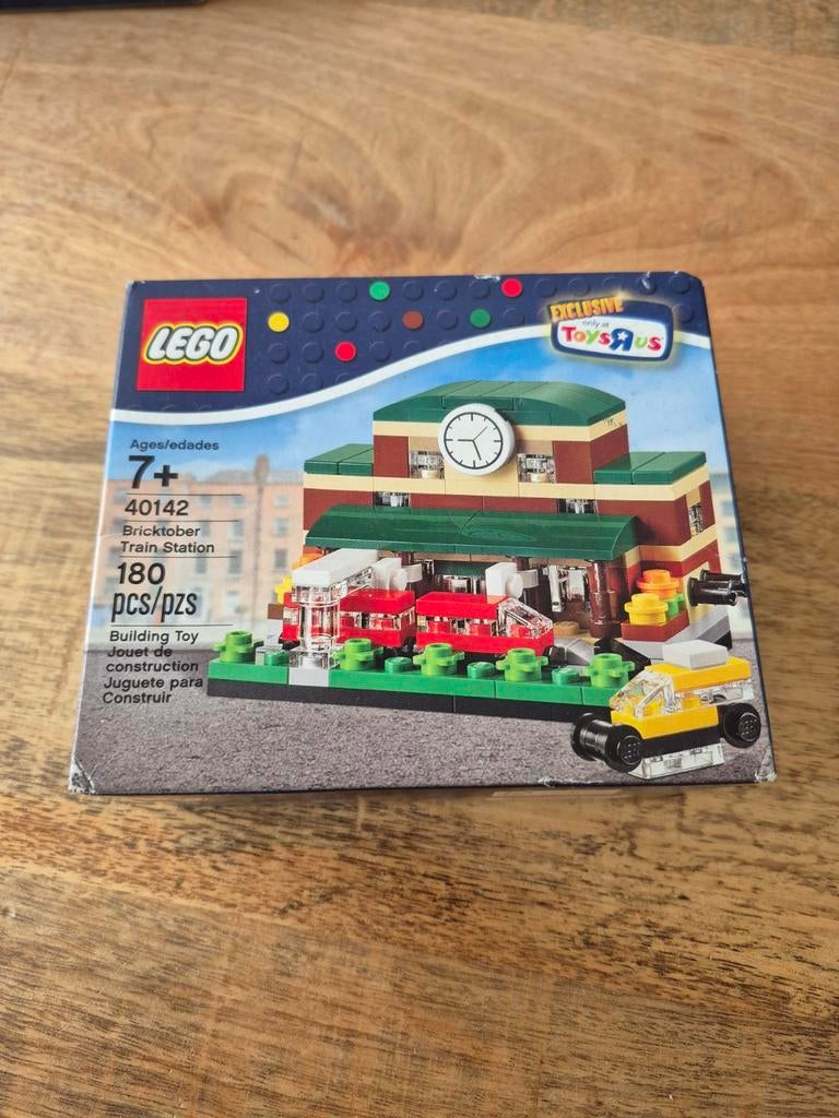 Lego 40142 bricktober train station nieuw, Kinderen en Baby's, Speelgoed | Duplo en Lego, Overige thema's, Lego, Nieuw, Ophalen of Verzenden