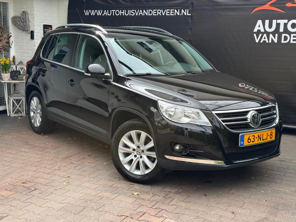 Volkswagen Tiguan 1.4 TSI Sport&Style, Cruise/Clima/Trekhaak, Voorwielaandrijving, Euro 5, 150 pk, Zwart