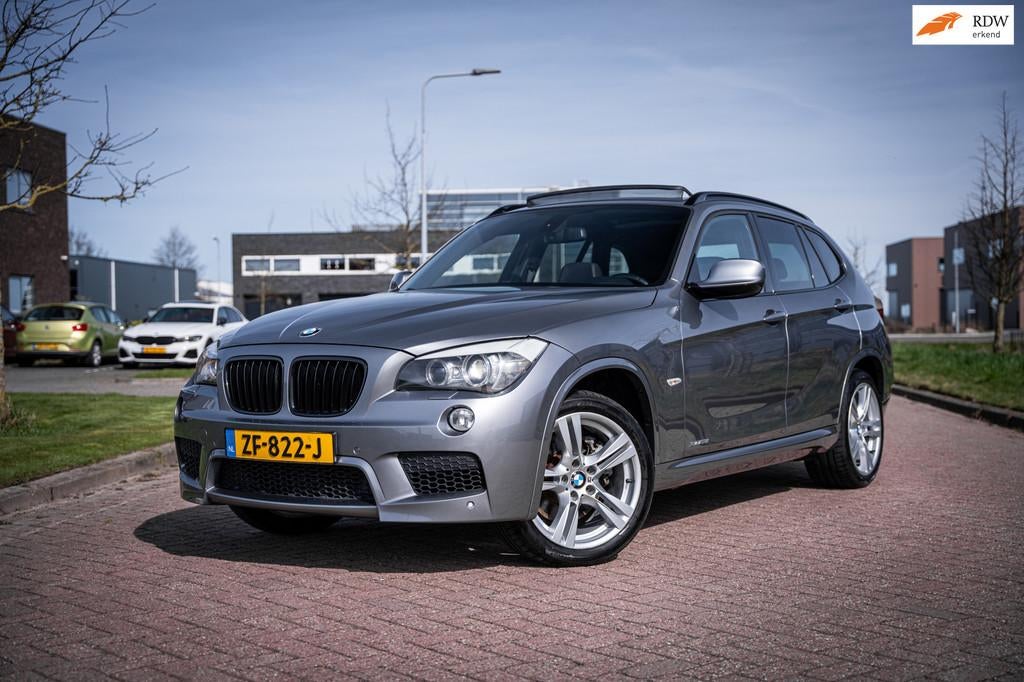 BMW X1 XDrive28i Executive, Auto's, BMW, Euro 5, Gebruikt, 4 cilinders, 2000 kg