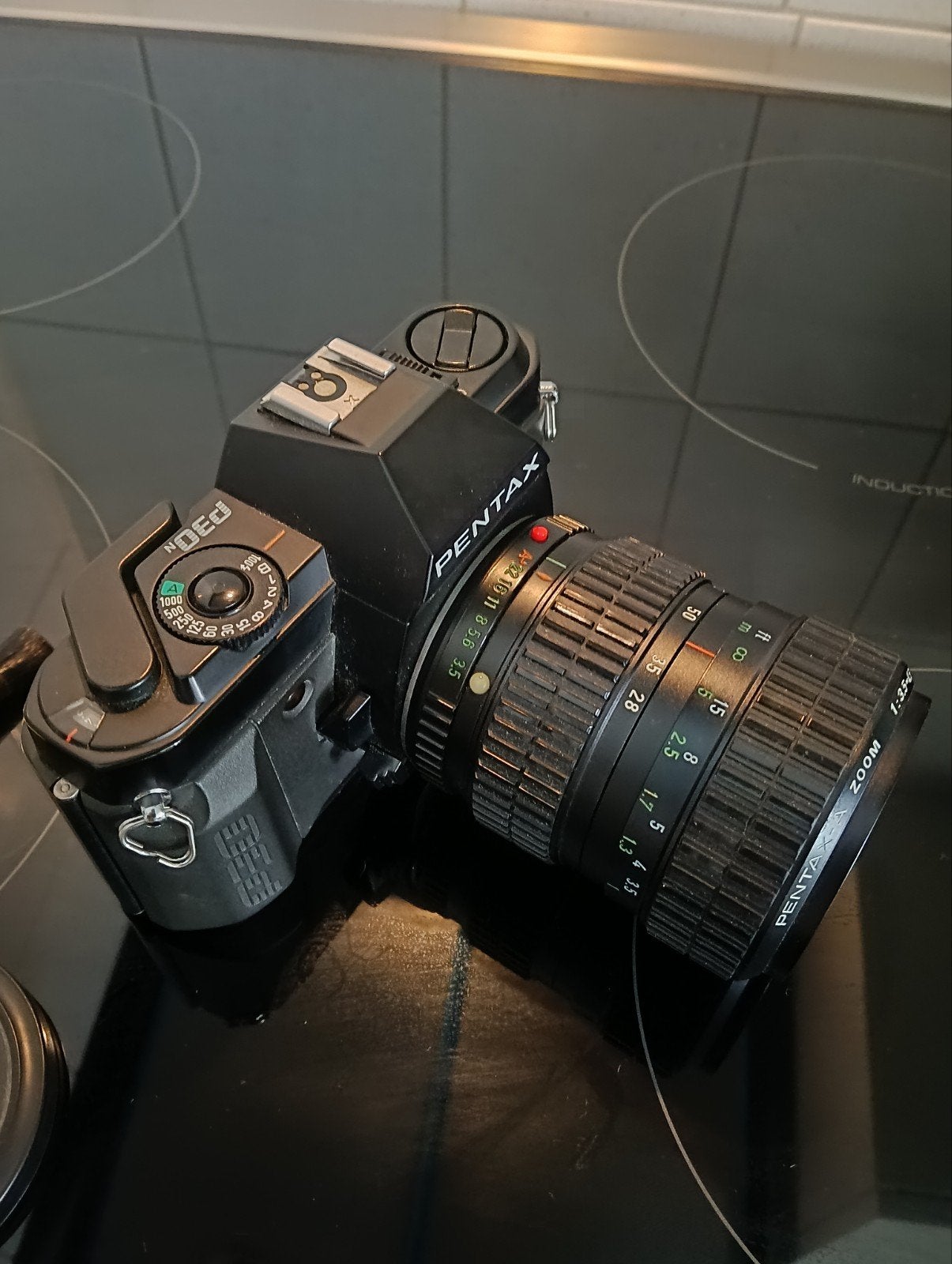 Pentax P30n analoge spiegelreflexcamera - ZGAN, Audio, Tv en Foto, Fotocamera's Analoog, Ophalen of Verzenden, Zo goed als nieuw