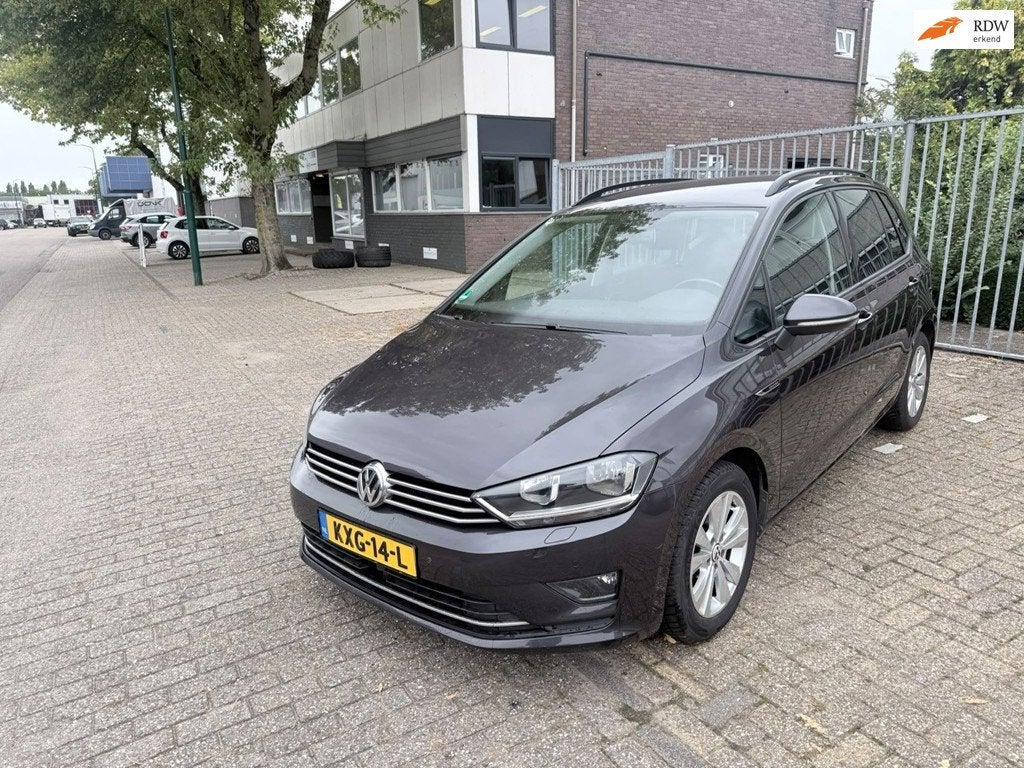 Volkswagen GOLF SPORTSVAN 1.2 TSI Connected Series, Auto's, Dealer onderhouden, Stof, Euro 6, Golf Sportsvan