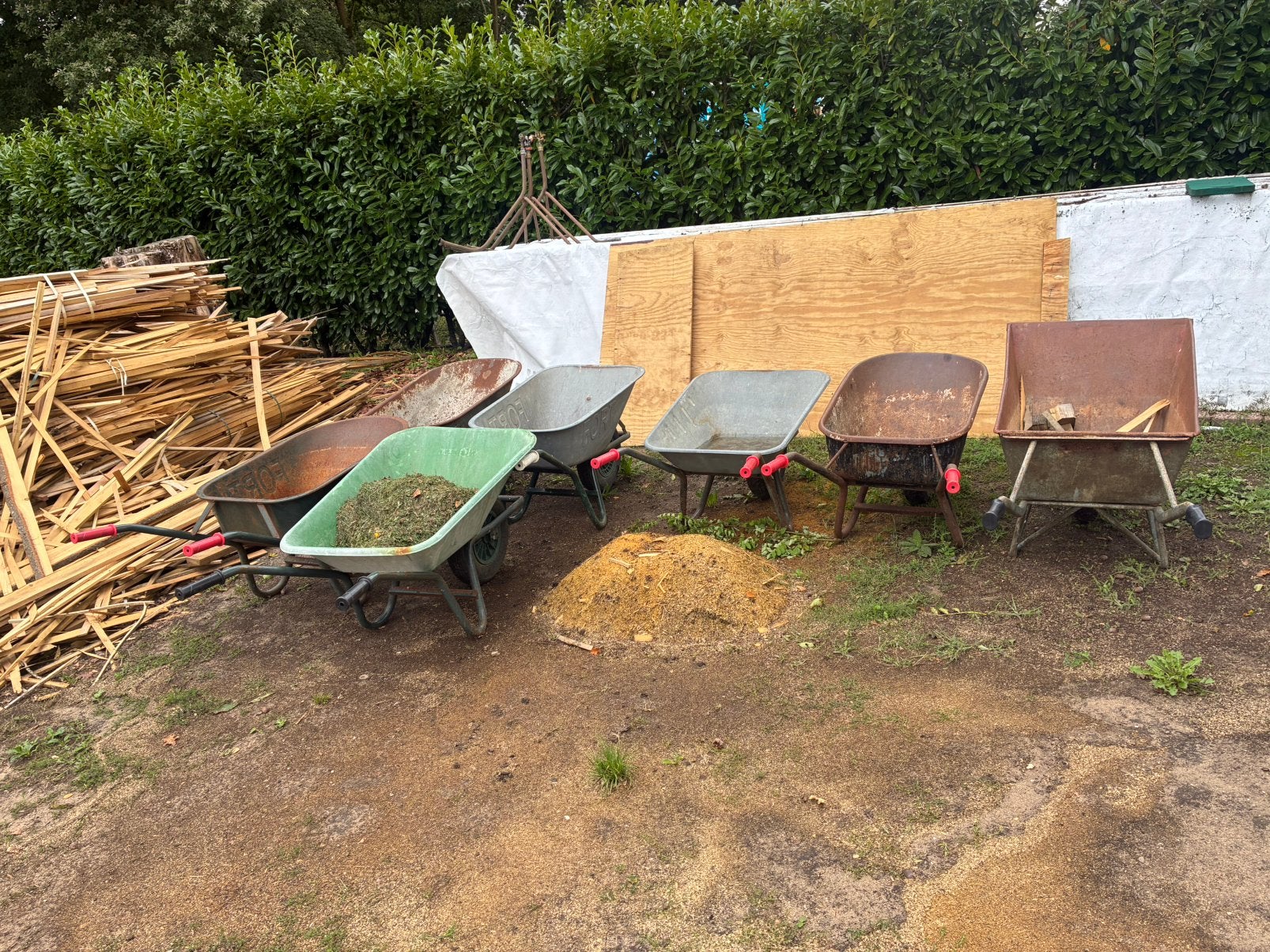 Diverse kruiwagens, Tuin en Terras, Kruiwagens, Ophalen