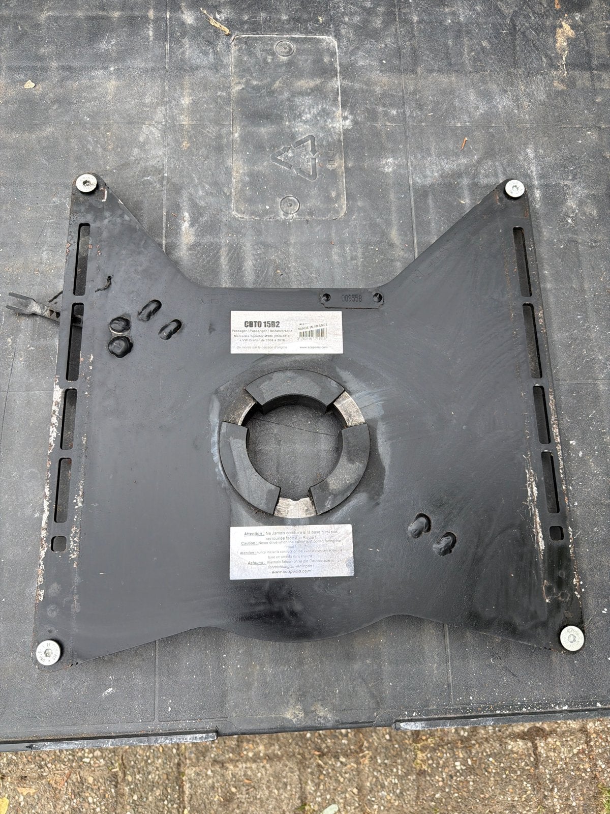 Draaiplateau voor Mercedes Sprinter / VW Crafter, Ophalen, Gebruikt, Mercedes-Benz