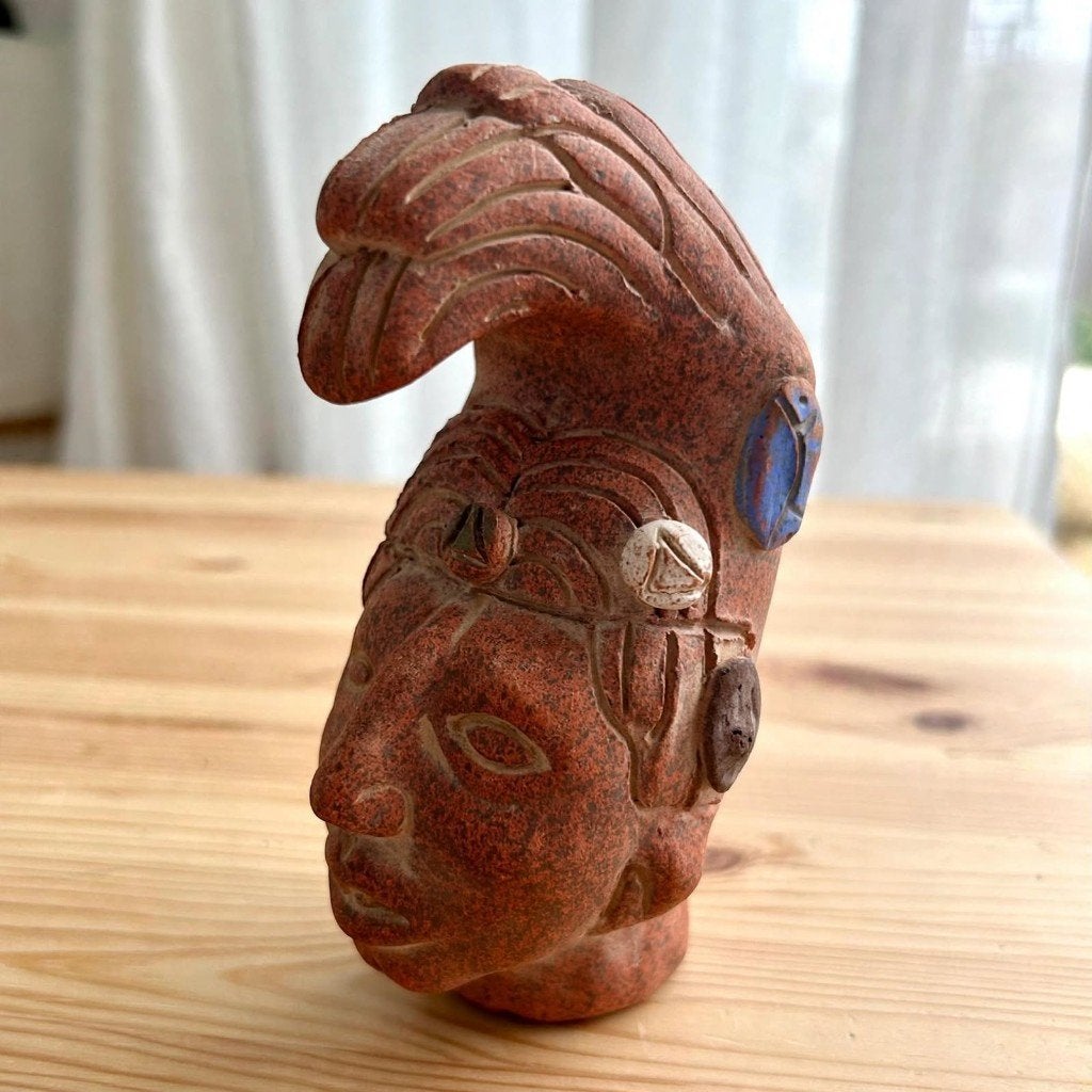Maya Hoofd met Quetzal Hoofdtooi - Terracotta - 12,5 cm, Ophalen of Verzenden, Zo goed als nieuw, Mens