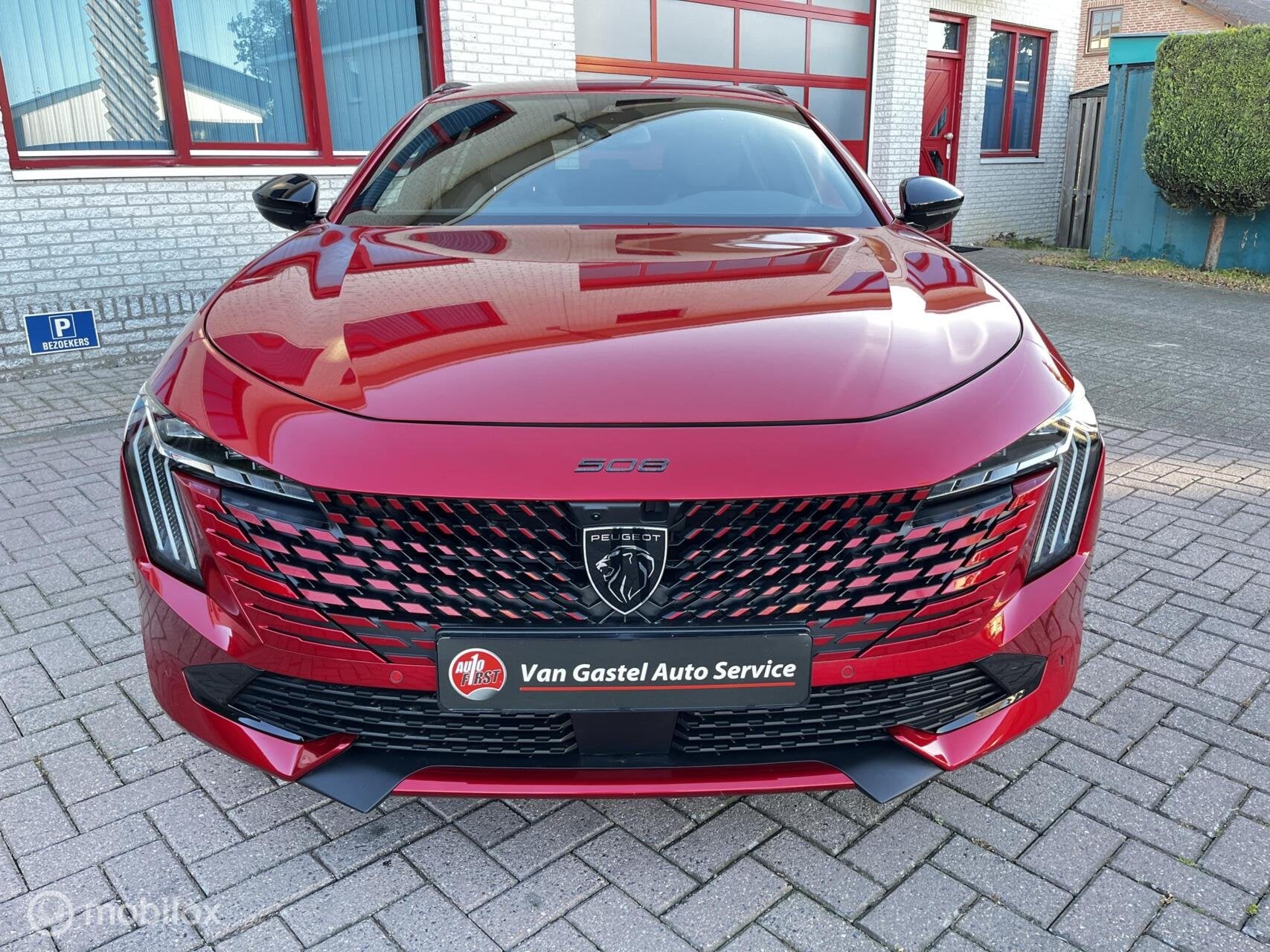Peugeot 508 SW 1.2 PureTech 130 Allure, Auto's, Peugeot, Gebruikt, Zwart, 1199 cc, Leder en Stof