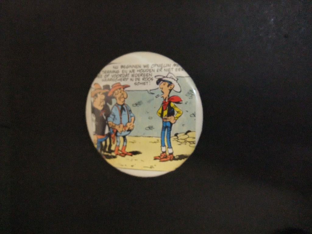 Lucky Luke cowboy uit het Wilde Westen, strip, oude button, Verzamelen, Speldjes, Pins en Buttons, Ophalen of Verzenden, Gebruikt