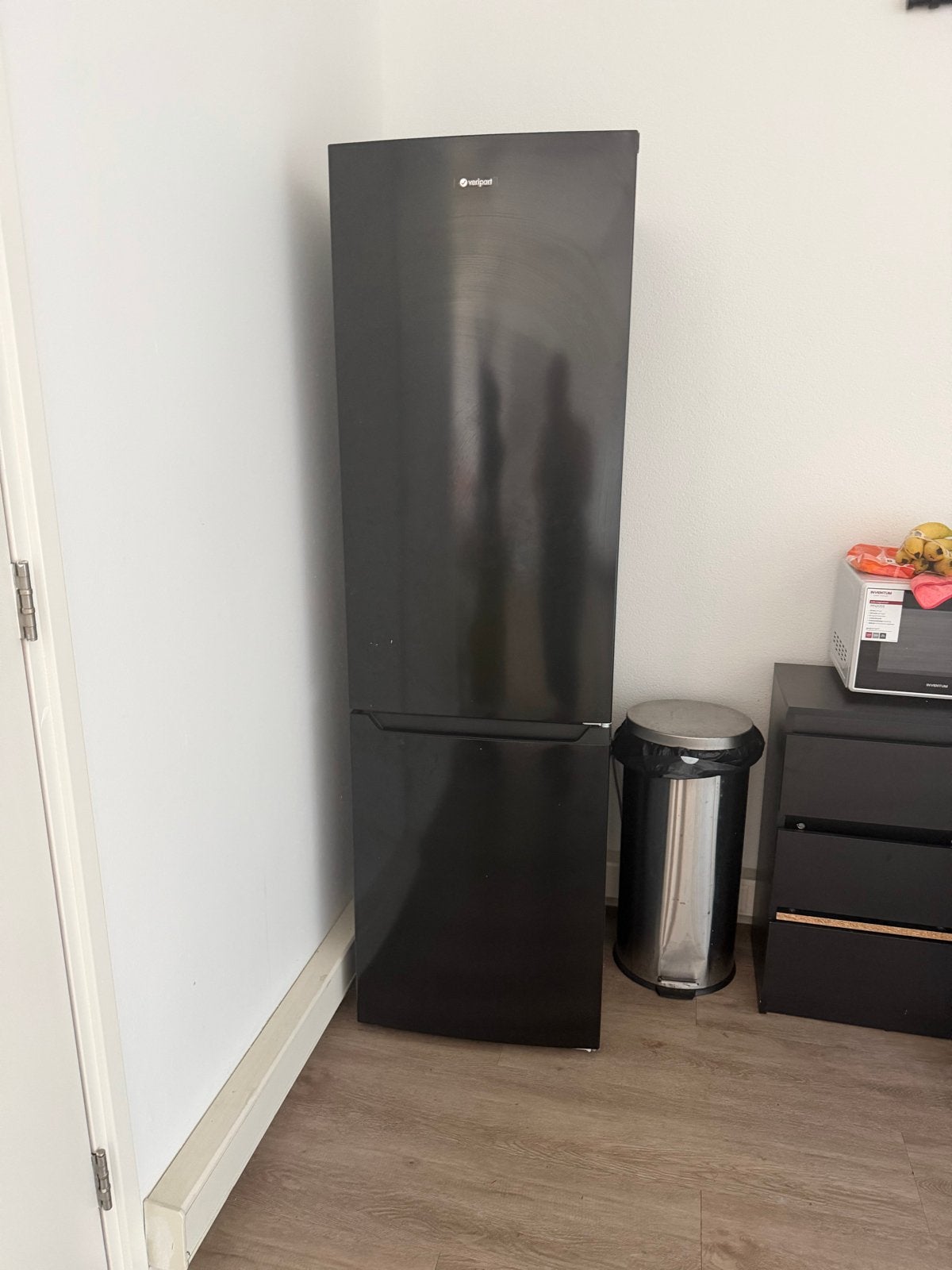 Koel-vriescombinatie - Zwart - Zo goed als nieuw, Ophalen, 200 liter of meer, 60 cm of meer, Met aparte vriezer