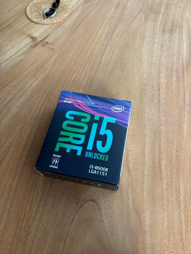 Intel Core i5-8600K Processor - Nieuw in doos, Computers en Software, Ophalen of Verzenden, Nieuw, 6-core, 3 tot 4 Ghz