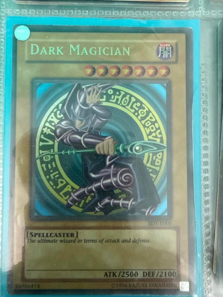 Yu-Gi-Oh! Dark Magician SDY-E005 Spellcaster Kaart, Ophalen of Verzenden, Zo goed als nieuw, Losse kaart