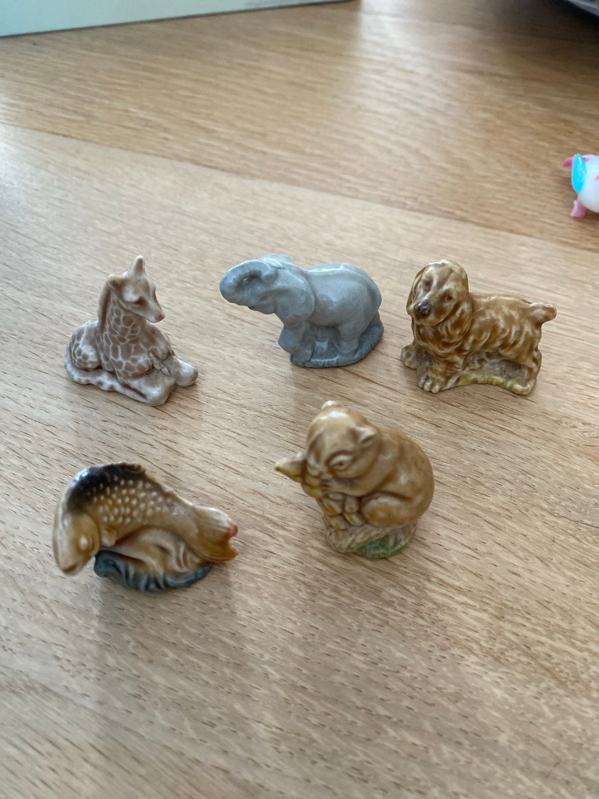Set van 5 diverse miniatuur dierenbeeldjes, Verzamelen, Dierenverzamelingen, Ophalen of Verzenden, Gebruikt, Overige soorten, Beeldje of Figuurtje