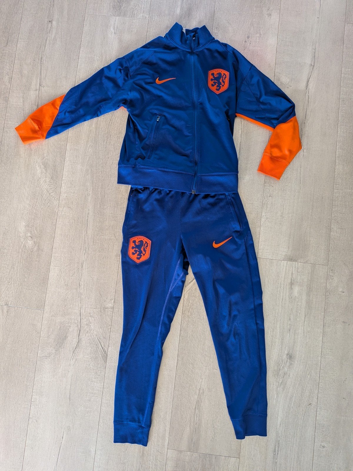 Nike Strike trainingspak NL, Jongen of Meisje, Sport- of Zwemkleding, Ophalen of Verzenden, Zo goed als nieuw