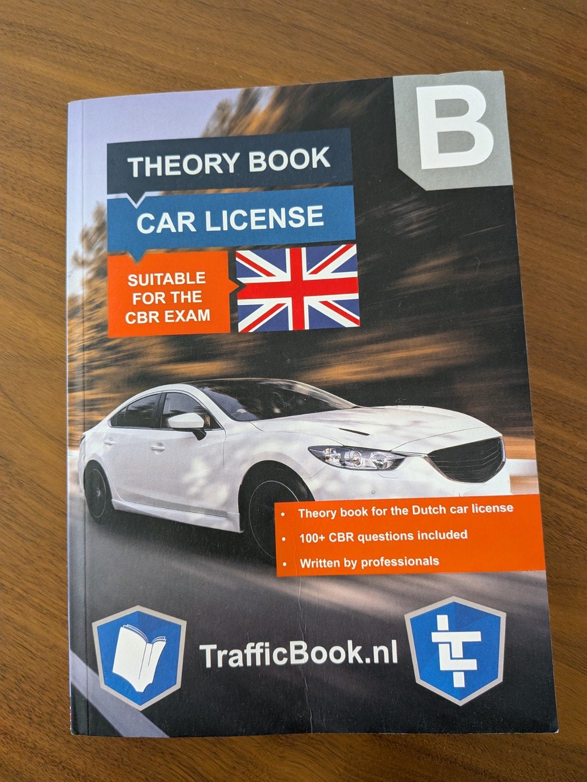 Theory book for Dutch car license B, Ophalen of Verzenden, Overige merken
