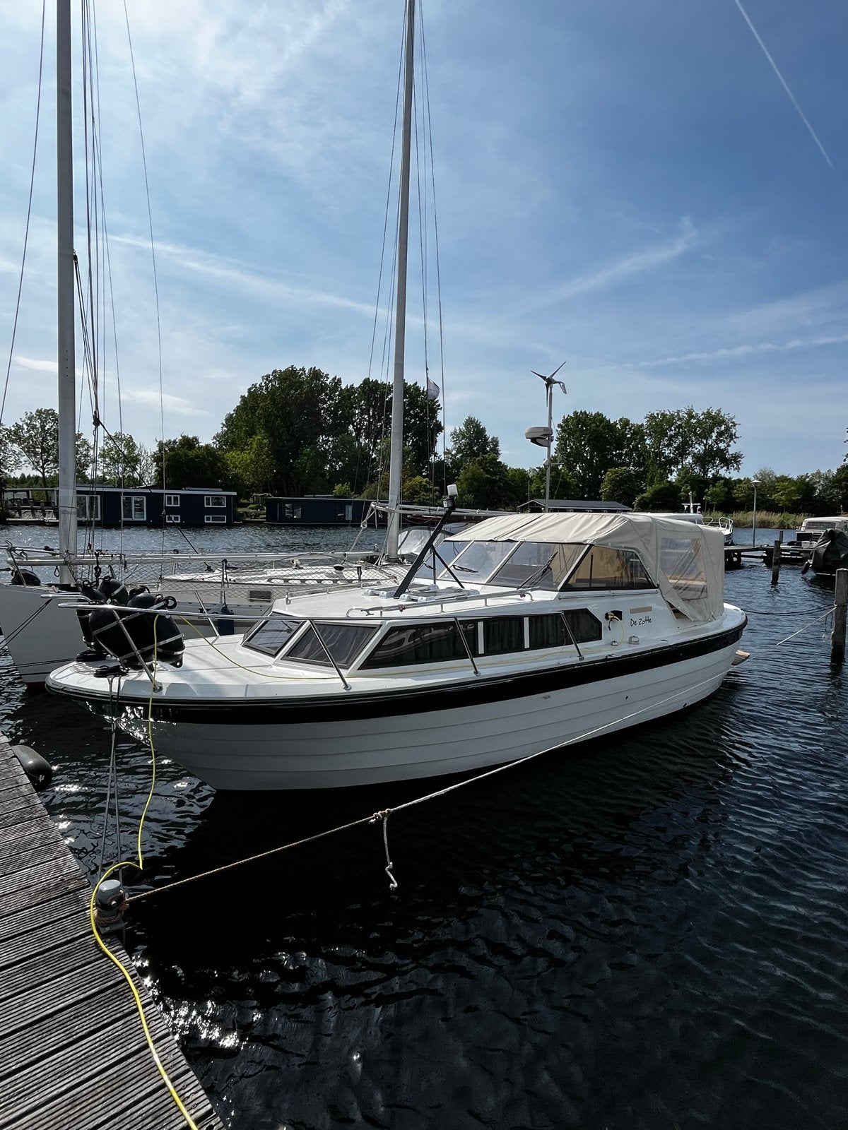 Nette Kajuitboot met Dieselmotor (Skarpnes 30, Spitsgatter), Watersport en Boten, Motorboten en Motorjachten, Gebruikt, Polyester