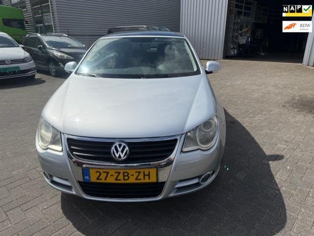 Volkswagen Eos 2.0-16v FSI, Voorwielaandrijving, Gebruikt, 4 cilinders, 4 stoelen