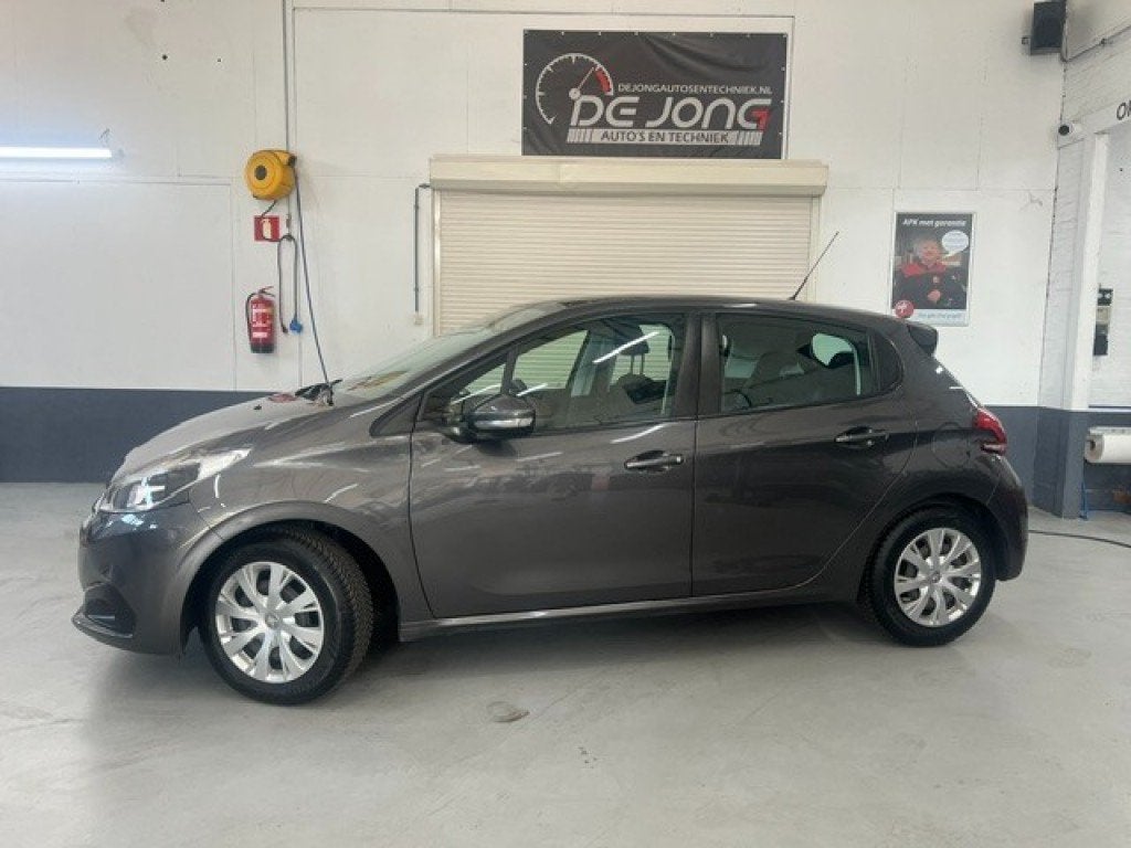 Peugeot 208 1.2 PURET. BLUE LION, Airco, Media systeem, PDC,, Voorwielaandrijving, Gebruikt, 1199 cc, 82 pk