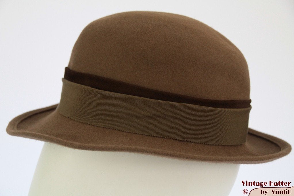 Vintage Dameshoed Hut Hanne beige bruin 55 = S tot XS, Kleding | Dames, 55 cm (S, 6⅞ inch) of minder, Hoed, Ophalen of Verzenden