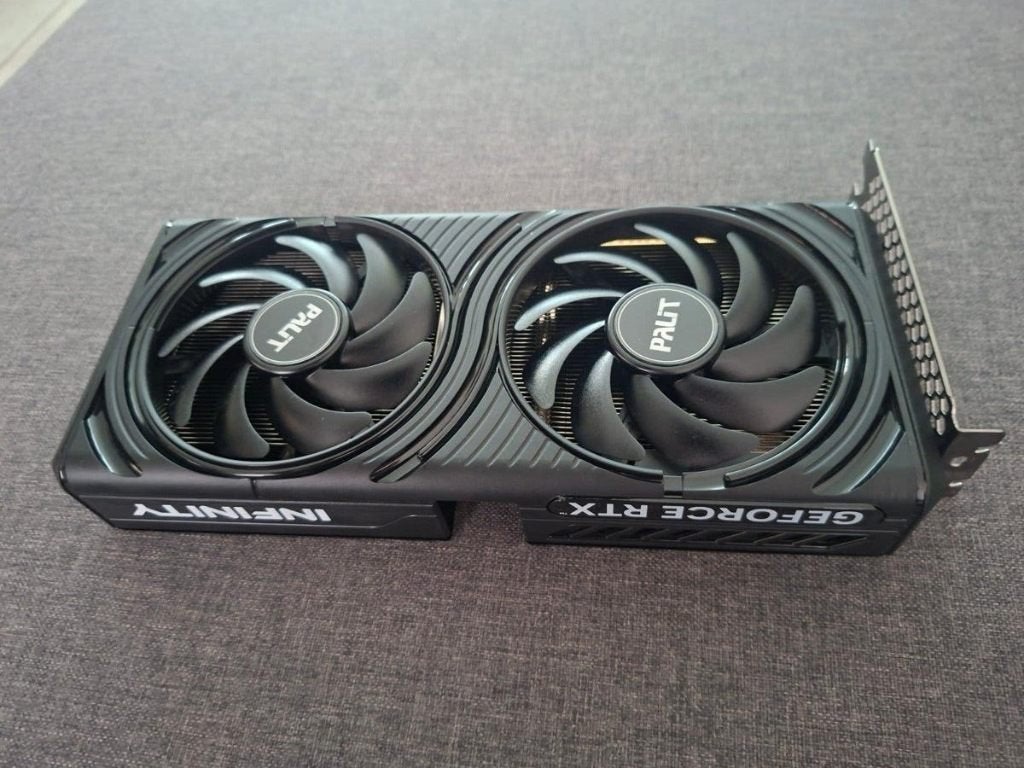 nvidia rtx 5060 palit 8gb kaart (1x gebruikt ), Diversen, Ophalen, Nieuw