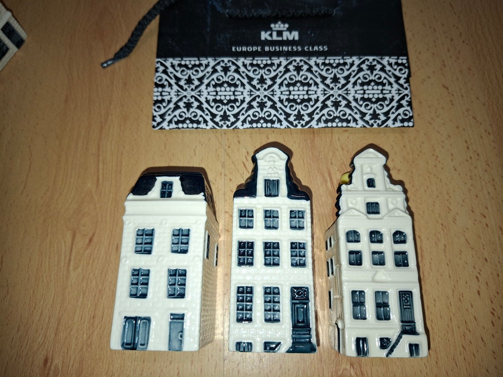 KLM huisjes - Nummers 43, 59, 69 (Bols), Ophalen of Verzenden, Gebruikt, 41 t/m 60, Gevuld