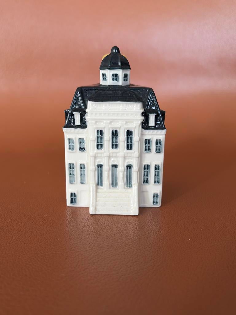 KLM BOLS Delfts Blauw huisje nummer 100, Verzamelen, KLM Huisjes, Ophalen, Zo goed als nieuw