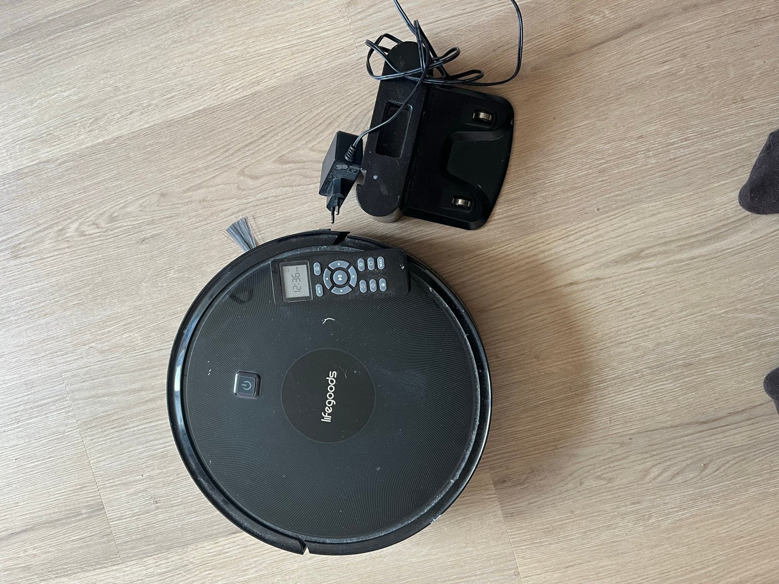 LifeGoods Robotstofzuiger met Laadstation en Afstandsbedieni, Ophalen, Gebruikt, Robotstofzuiger, Reservoir
