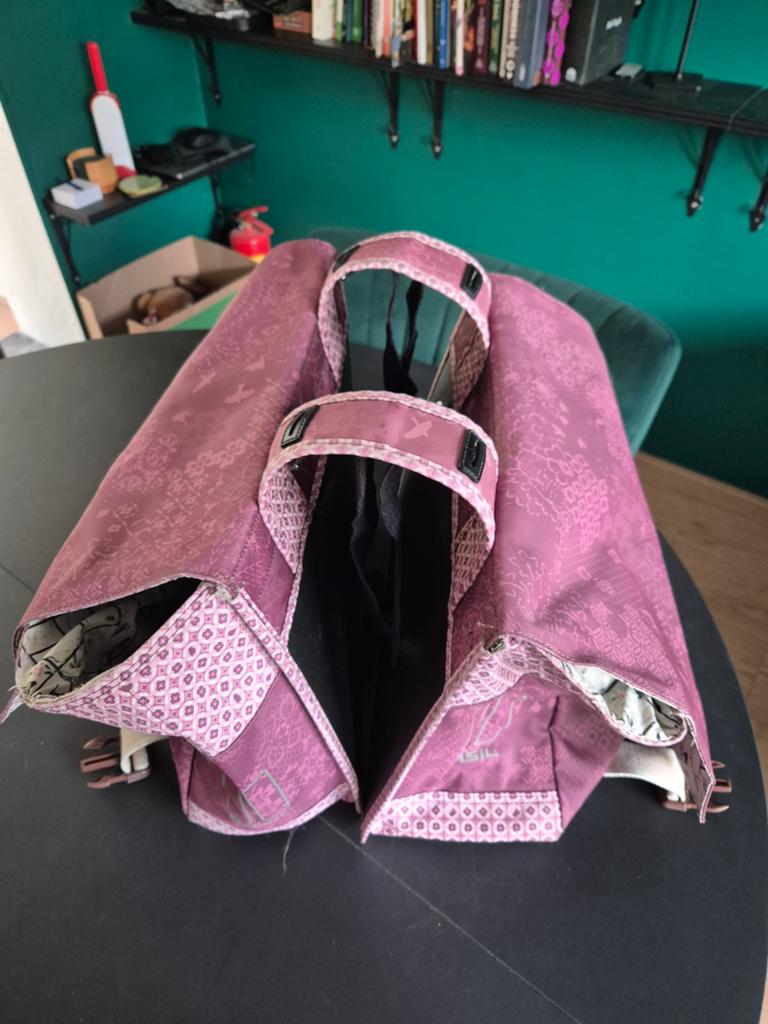 Basil boheme dubbele fietstas - paars 35 L, Fietsen en Brommers, Fietsaccessoires | Fietstassen, Ophalen, Gebruikt, Basil