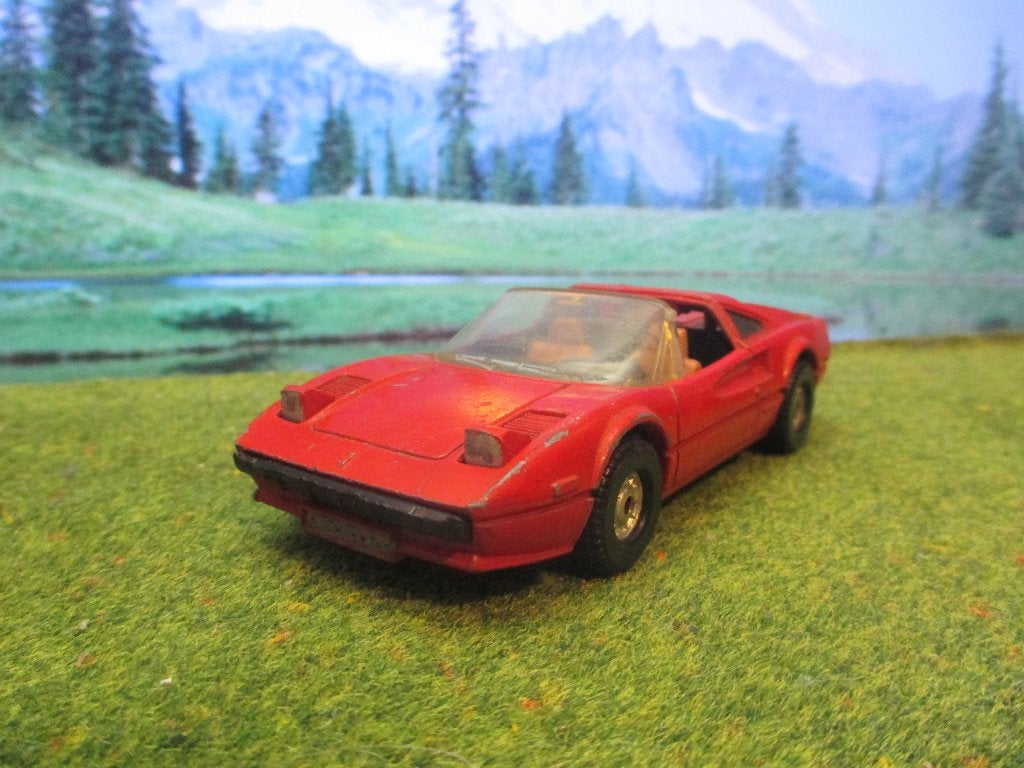 1:36 Ferrari 308 GTS - Corgi 378 als Thomas Magnum P.I., Ophalen of Verzenden, Gebruikt, Auto, Overige merken