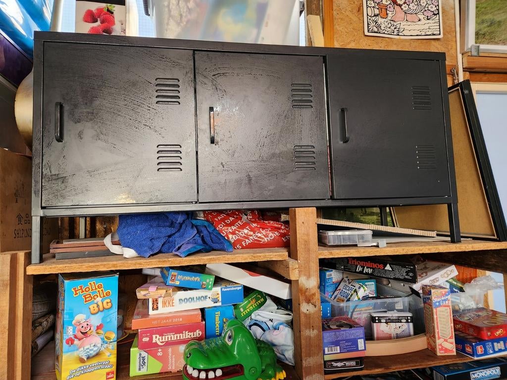 Zwarte kast Kwantum of Leenbakker, Huis en Inrichting, Kasten | Overige, Ophalen