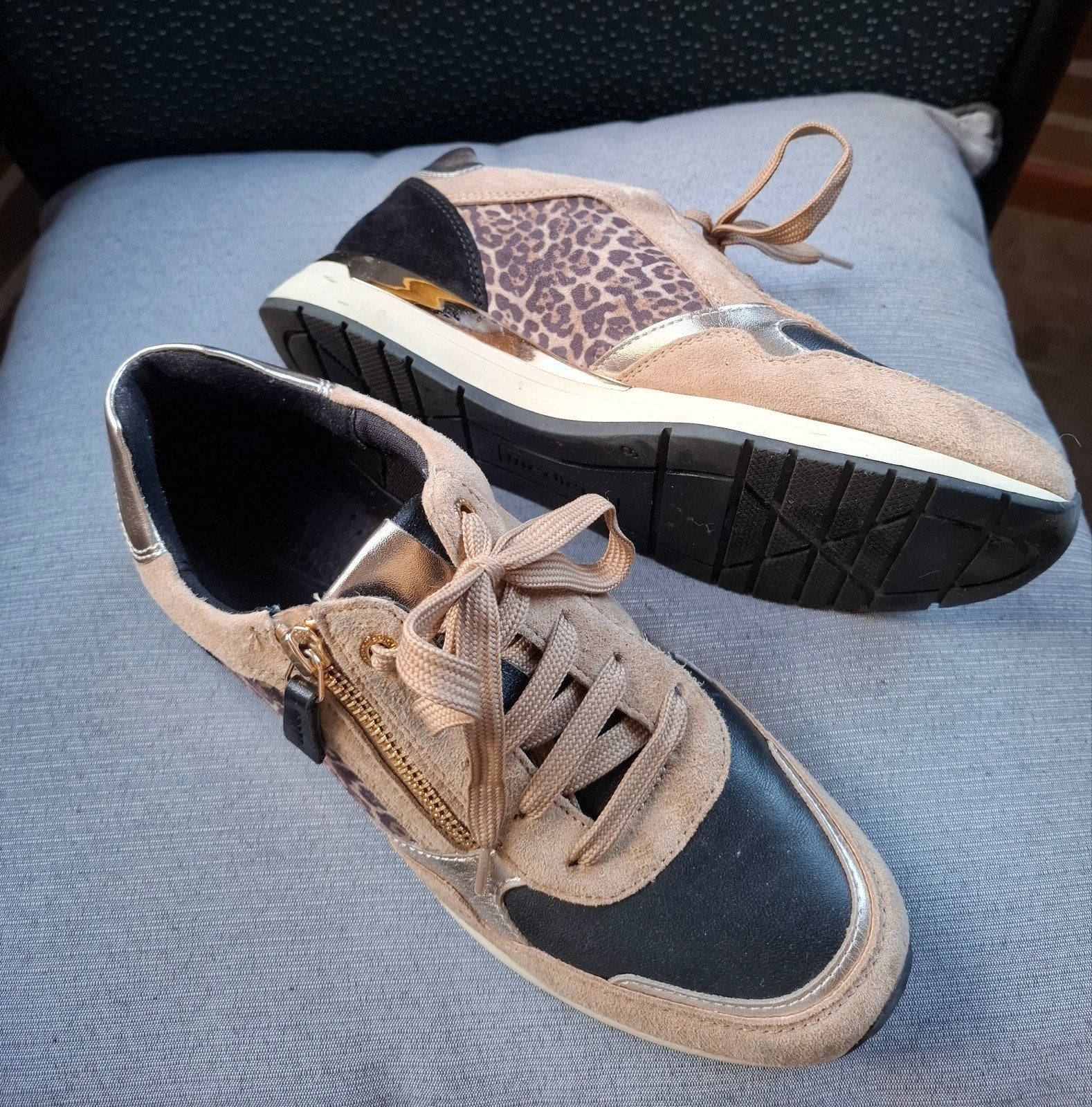 medicus damesschoen. maar 39. te koop ivm  voetproblemen., Ophalen, Zo goed als nieuw, Sneakers of Gympen