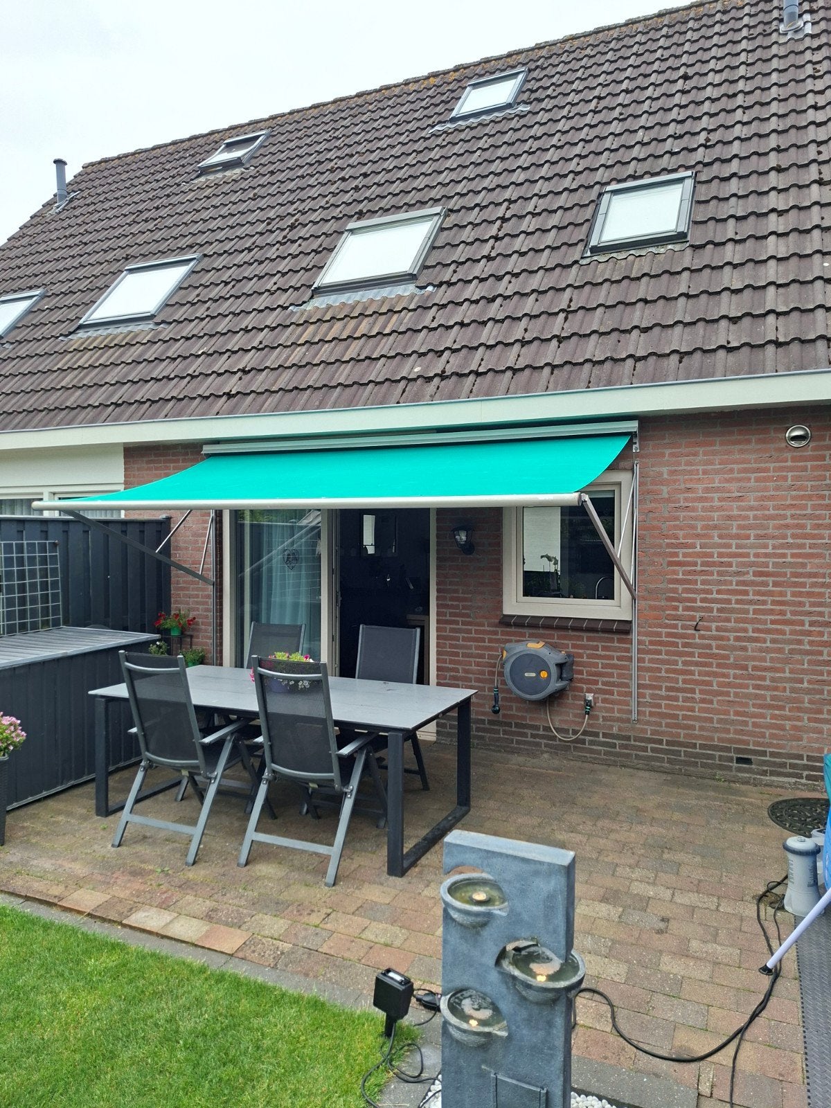 Elektrisch uitvalscherm - Groen - 383 cm breed, Tuin en Terras, Zonneschermen, Ophalen, Gebruikt, Elektrisch, 150 tot 300 cm