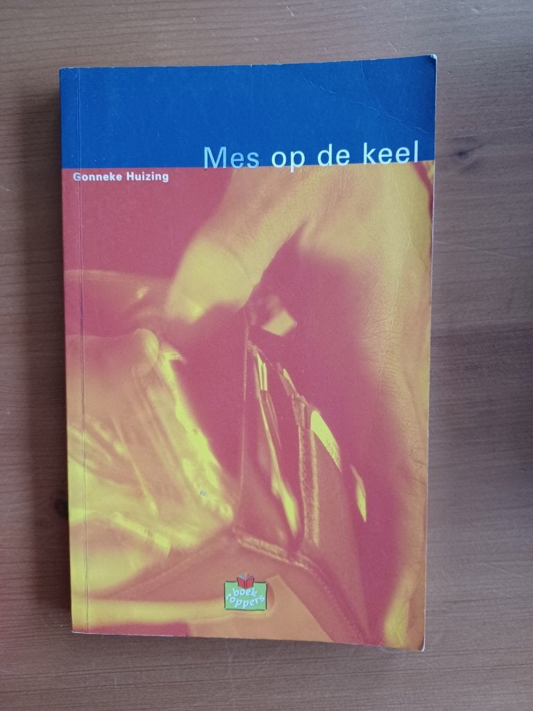Mes op de keel, Boeken, Gelezen, Ophalen of Verzenden, Gonneke Huizing, Fictie