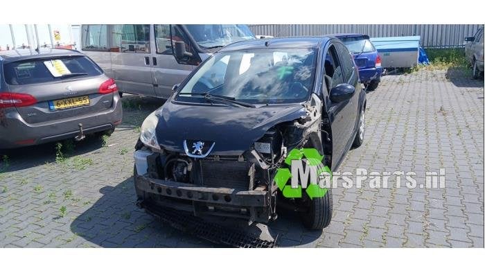 Fusee links-voor van een Peugeot 107, Gebruikt, -, -, Ophalen of Verzenden