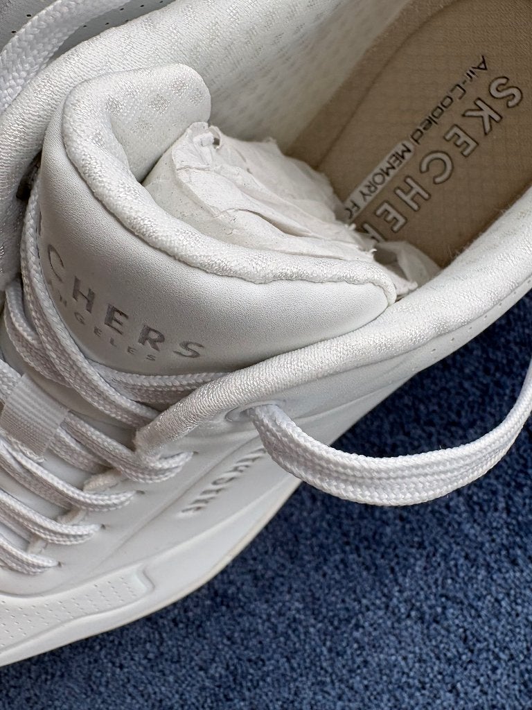 Nieuwe UNO skechers maat 38, Ophalen, Nieuw, Wit, Sneakers of Gympen