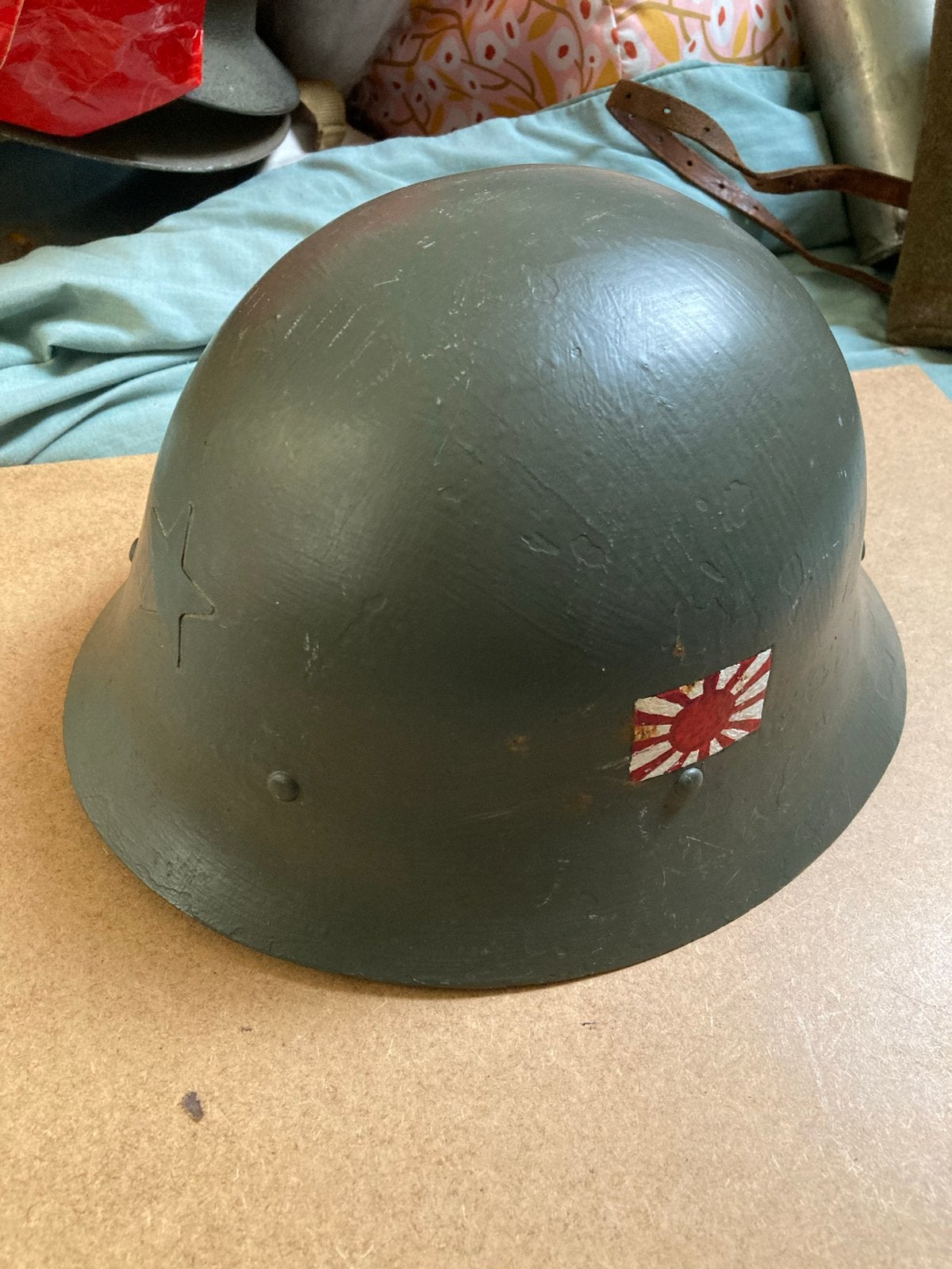 Zweedse helm omgebouwd tot Japanse helm, Ophalen of Verzenden, Overige soorten, Azië, Helm of Baret