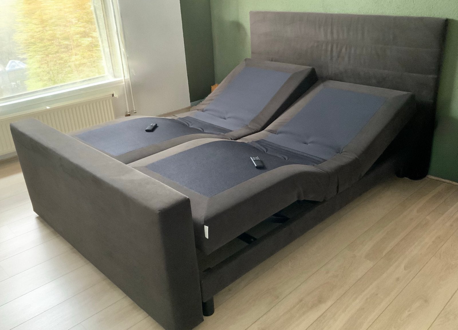 Boxspring elektrisch verstelbaar 160x200 zonder matrassen, Ophalen, Gebruikt, Bruin, Tweepersoons
