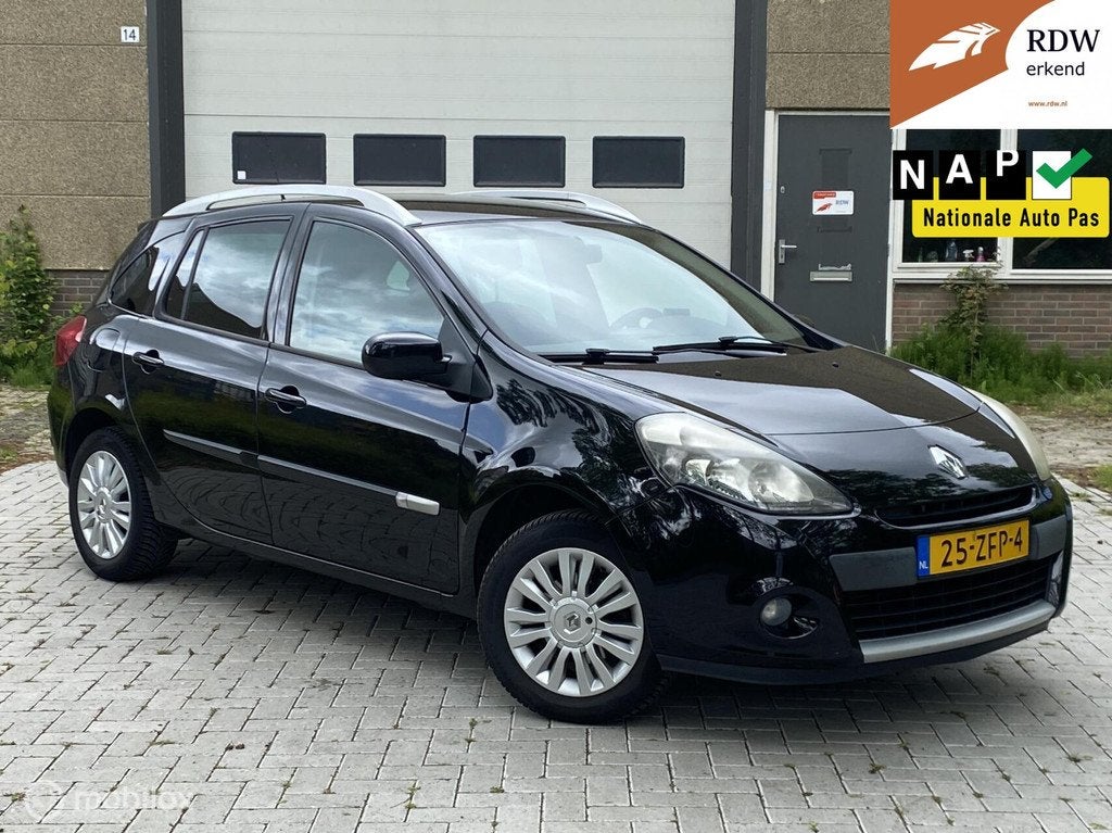 Renault Clio Estate 1.2 TREKHAAK/CRUISE/DISTRIBUTIE NIEUW, Voorwielaandrijving, Euro 5, 535 kg, Gebruikt