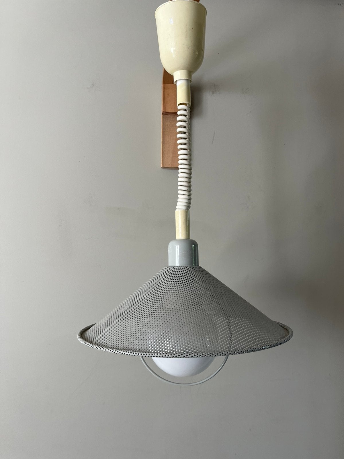 Vintage Mathieu Matégot Pilastro stijl hanglamp, Huis en Inrichting, Ophalen of Verzenden, Zo goed als nieuw