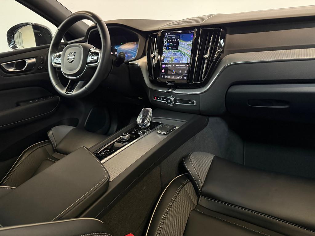 Volvo XC60 2.0 T6 Plug-in hybrid AWD Ultimate Dark Pano ACC, Automaat, Gebruikt, 4 cilinders, Zwart